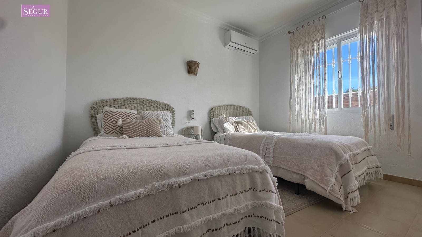 6 sypialnia Finka/Dom wiejski na sprzedaż w Los Canos de Meca z garażem - 2 800 000 € (Ref: 9561717)