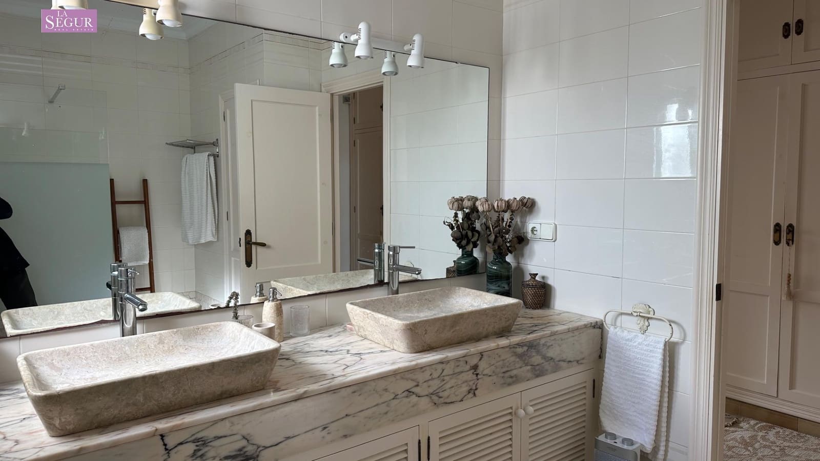 6 sypialnia Finka/Dom wiejski na sprzedaż w Los Canos de Meca z garażem - 2 800 000 € (Ref: 9561717)