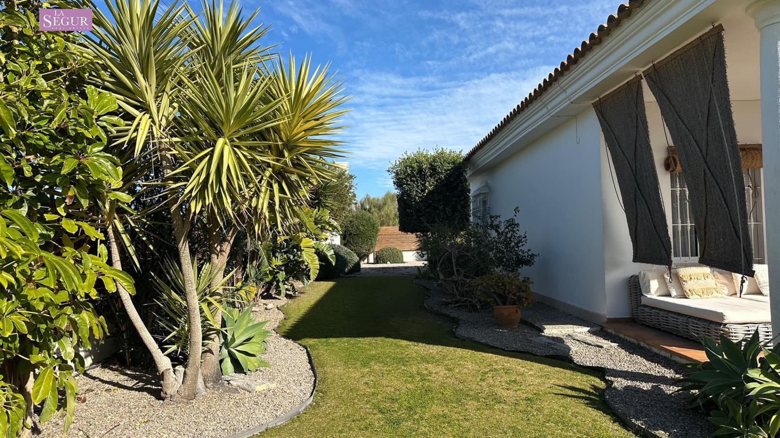 6 sypialnia Finka/Dom wiejski na sprzedaż w Los Canos de Meca z garażem - 2 800 000 € (Ref: 9561717)