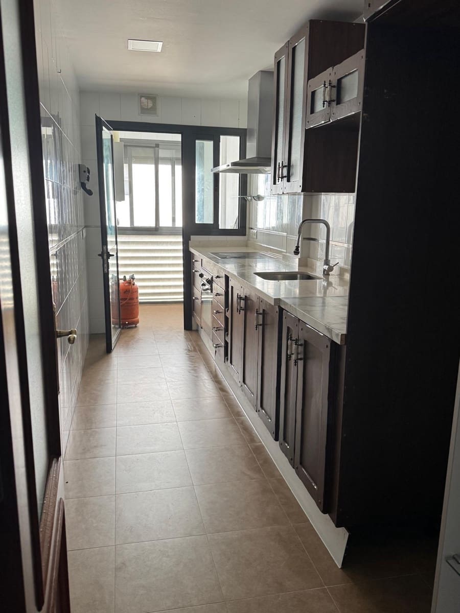 3 soveværelse Lejlighed til salg i Medina-Sidonia - € 110.000 (Ref: 9571088)