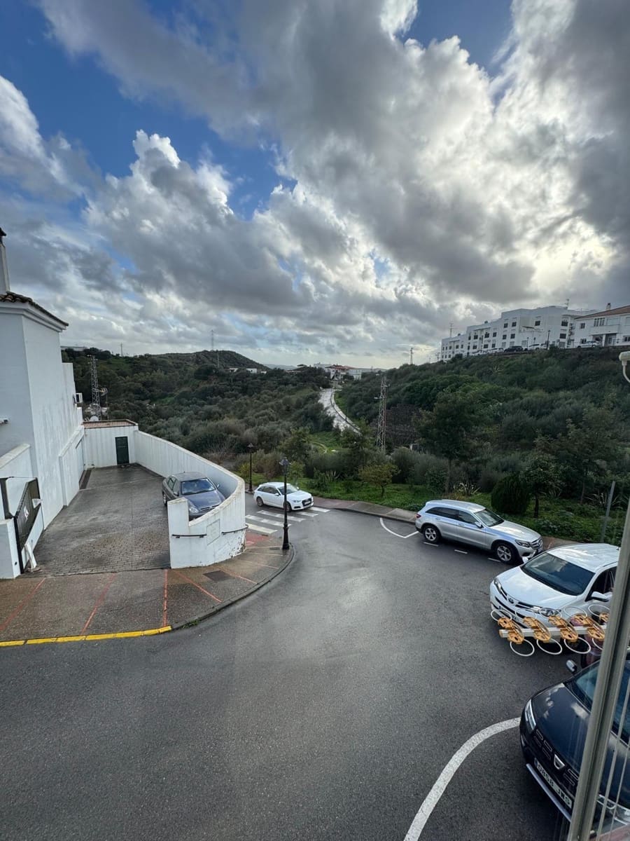 2 bedroom Flat for sale in Alcala de los Gazules - € 110,000 (Ref: 9591195)