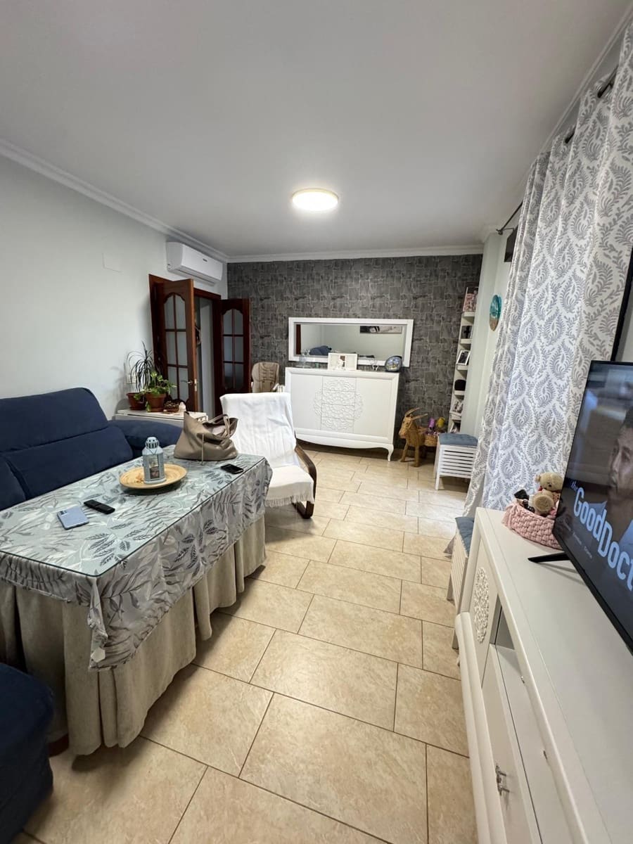 2 bedroom Flat for sale in Alcala de los Gazules - € 110,000 (Ref: 9591195)