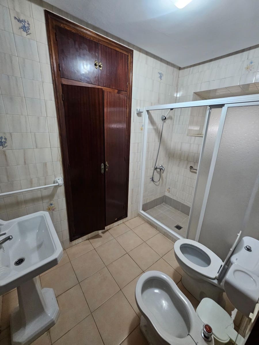 2 bedroom Townhouse for sale in Vejer de la Frontera - € 300,000 (Ref: 9592191)