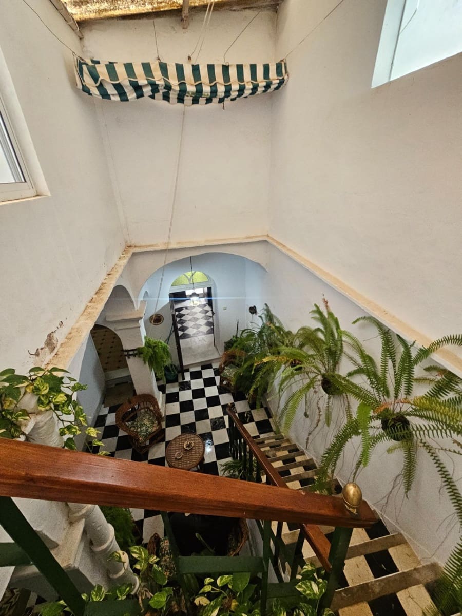 2 bedroom Townhouse for sale in Vejer de la Frontera - € 300,000 (Ref: 9592191)