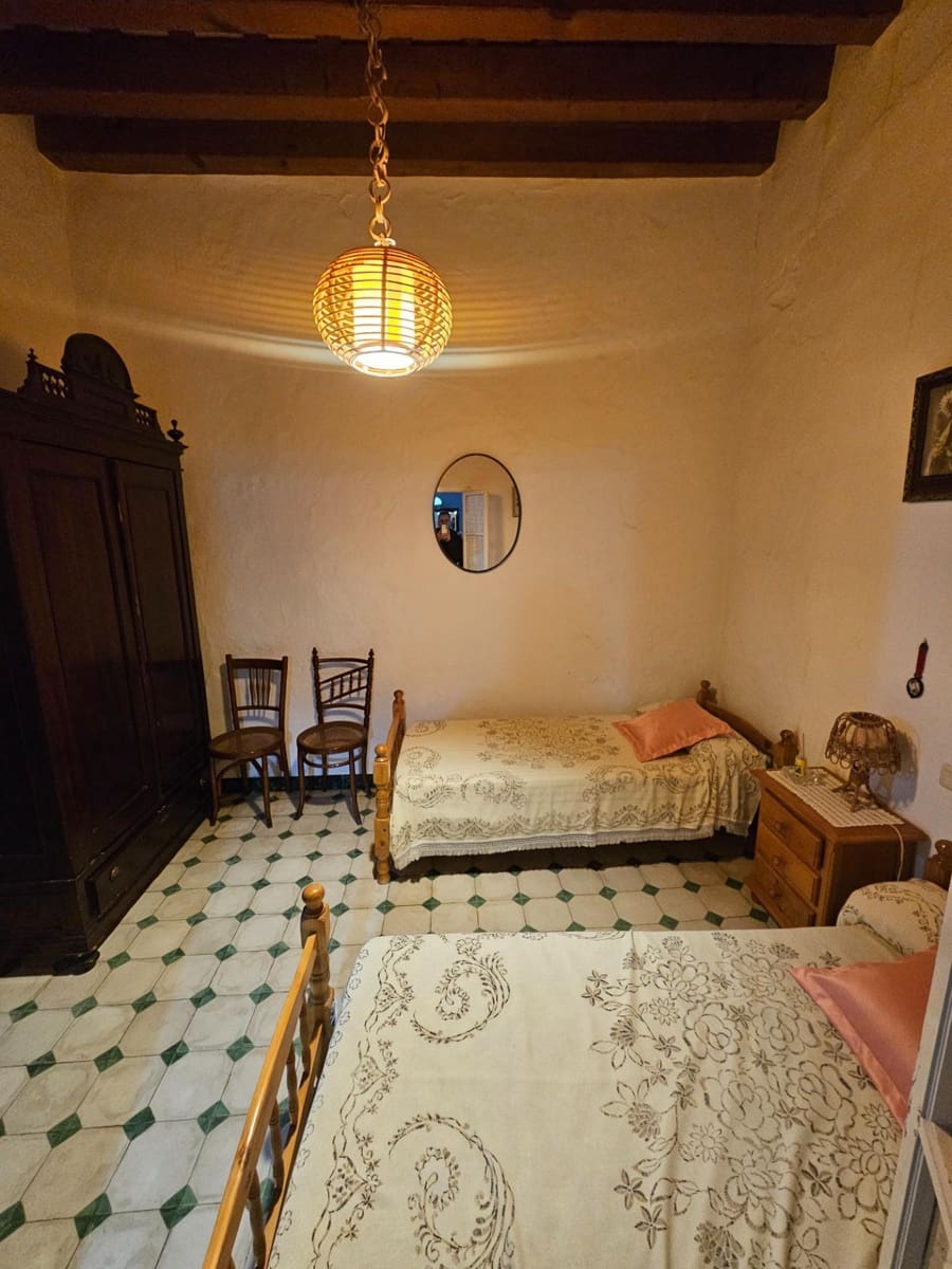 2 bedroom Townhouse for sale in Vejer de la Frontera - € 300,000 (Ref: 9592191)
