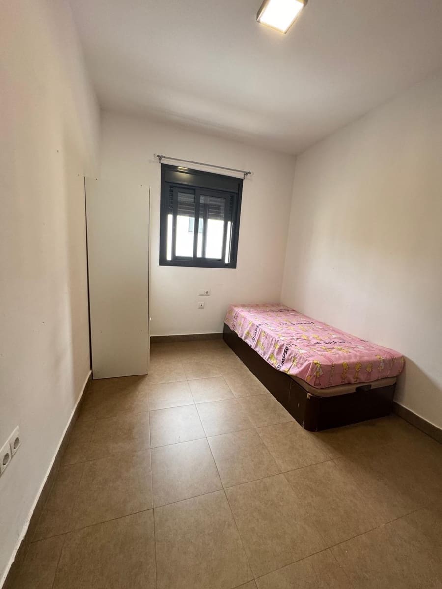 Piso de 2 habitaciones en Medina-Sidonia en venta - 100.000 € (Ref: 9604922)