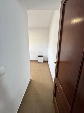 Piso de 2 habitaciones en Medina-Sidonia en venta - 100.000 € (Ref: 9604922)