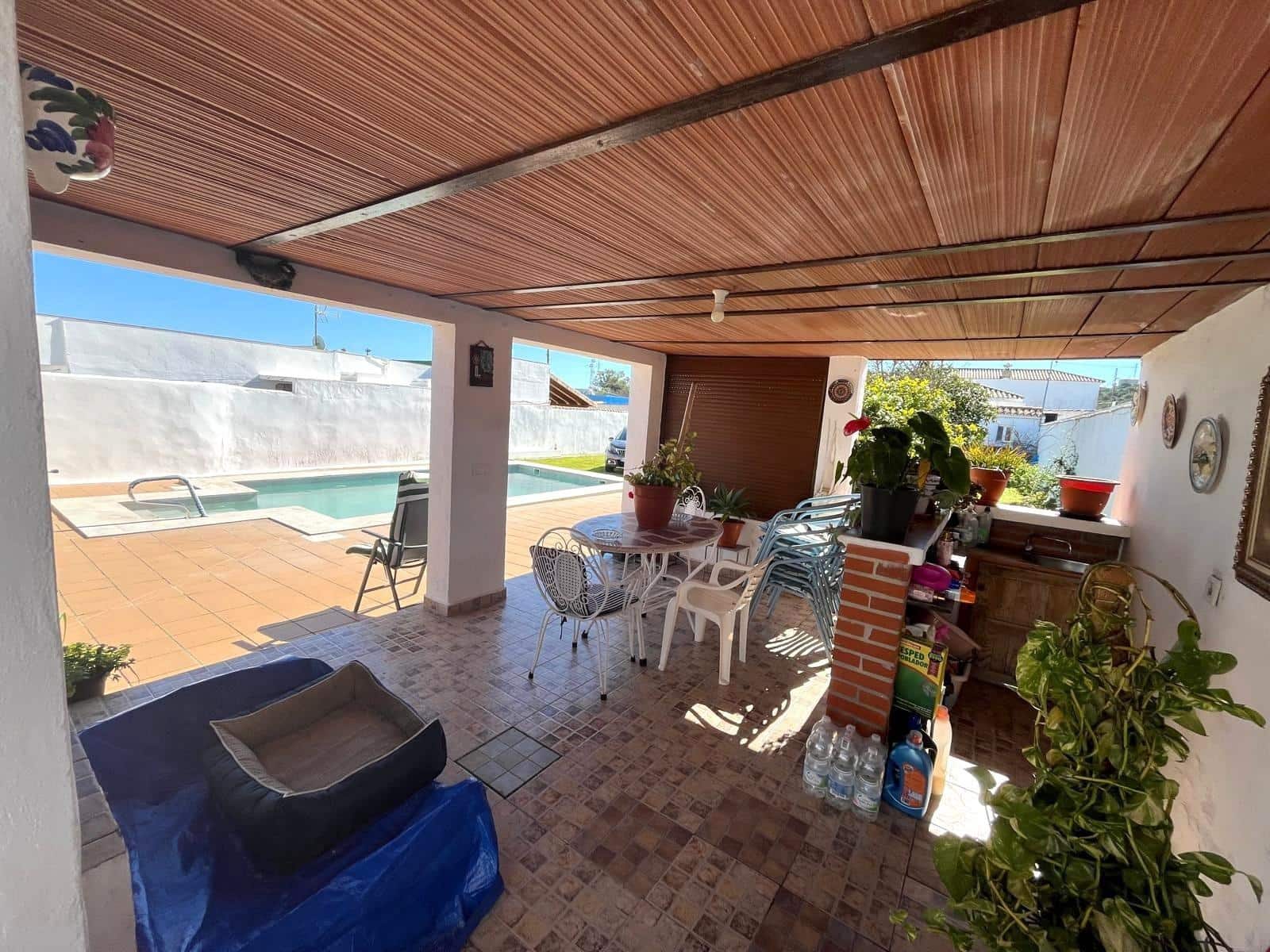 3 soveværelse Finca/Landehus til salg i Barbate med swimmingpool - € 325.000 (Ref: 9608002)