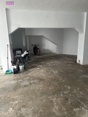 Garage til salg i Conil de la Frontera - € 255.000 (Ref: 9621748)