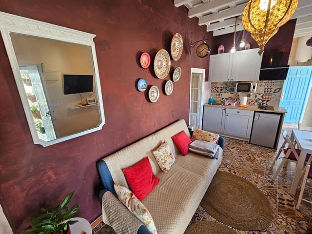 2 bedroom Apartment for sale in Vejer de la Frontera - € 129,000 (Ref: 9627432)