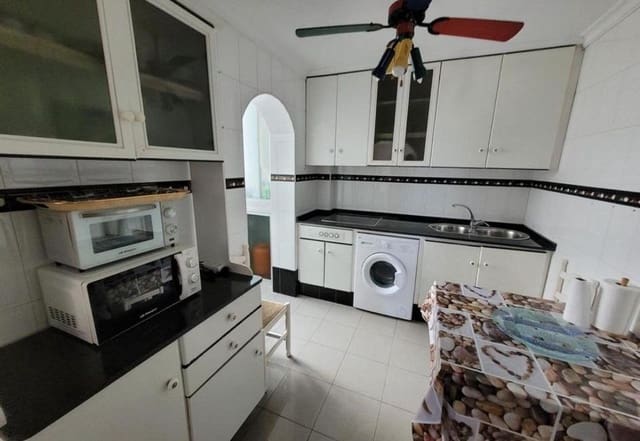 3 bedroom Flat for sale in Barbate - € 250,000 (Ref: 9634163)