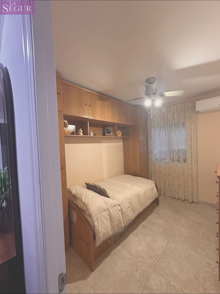 3 bedroom Flat for sale in Cadiz city - € 450,000 (Ref: 9670583)