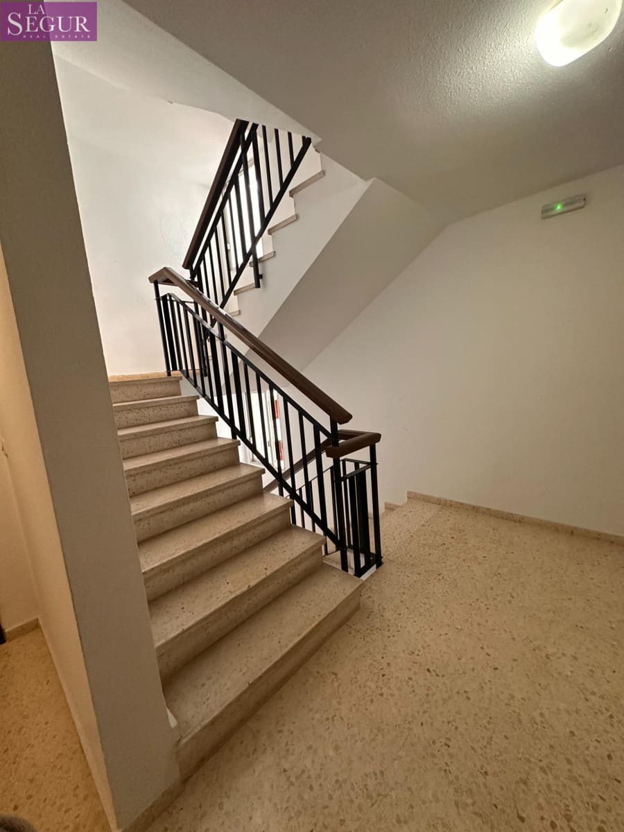 3 bedroom Flat for sale in Cadiz city - € 450,000 (Ref: 9670583)