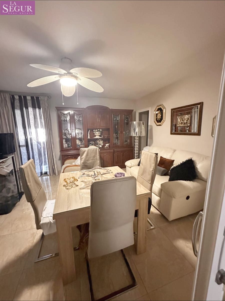 3 bedroom Flat for sale in Cadiz city - € 450,000 (Ref: 9670583)