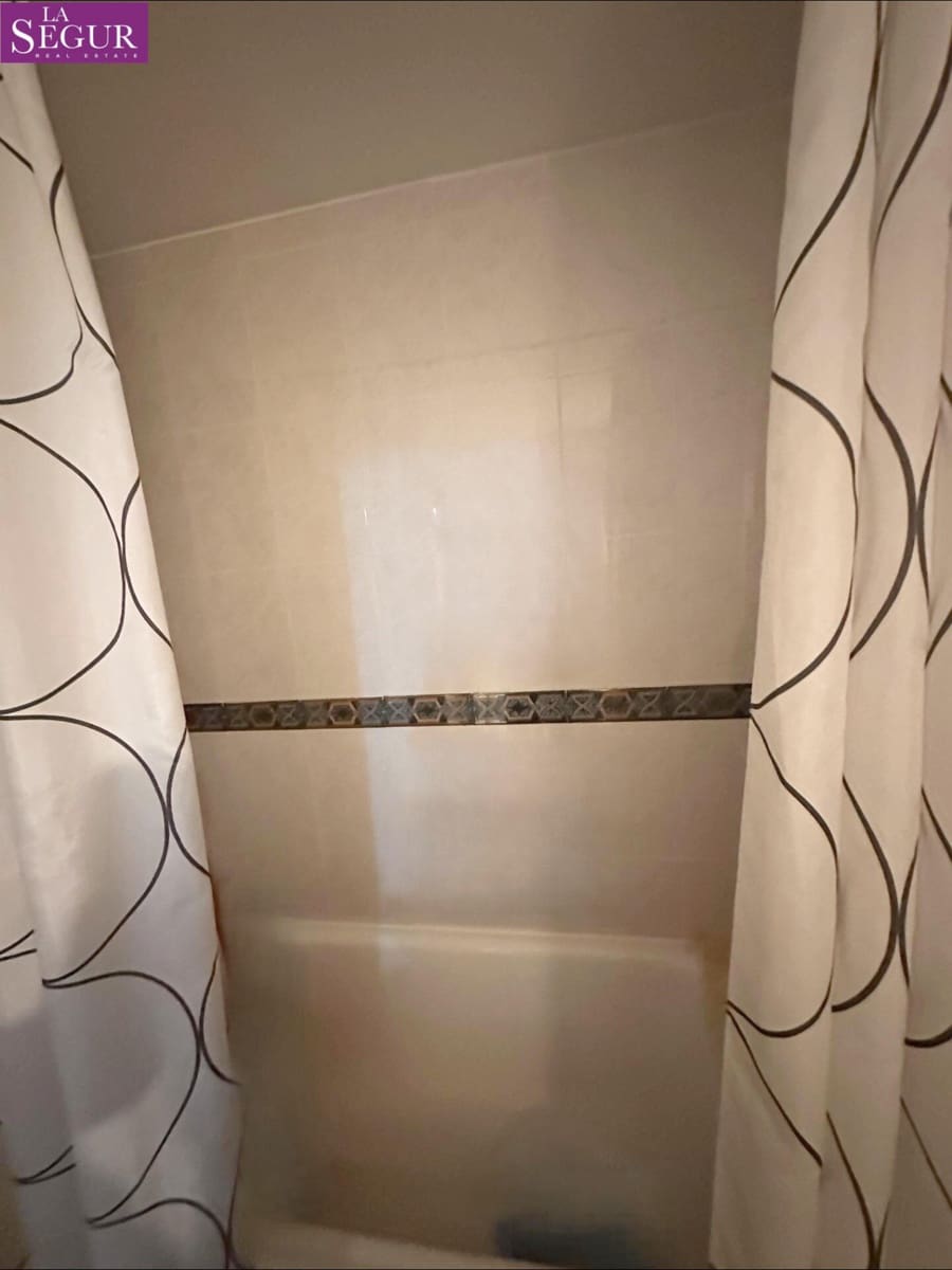 3 slaapkamer Flat te koop in Cadiz stad - € 430.000 (Ref: 9670583)