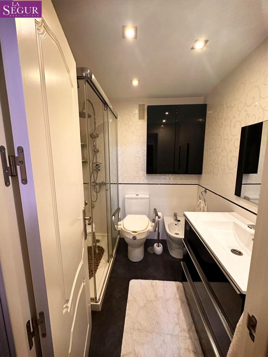 3 slaapkamer Flat te koop in Cadiz stad - € 430.000 (Ref: 9670583)