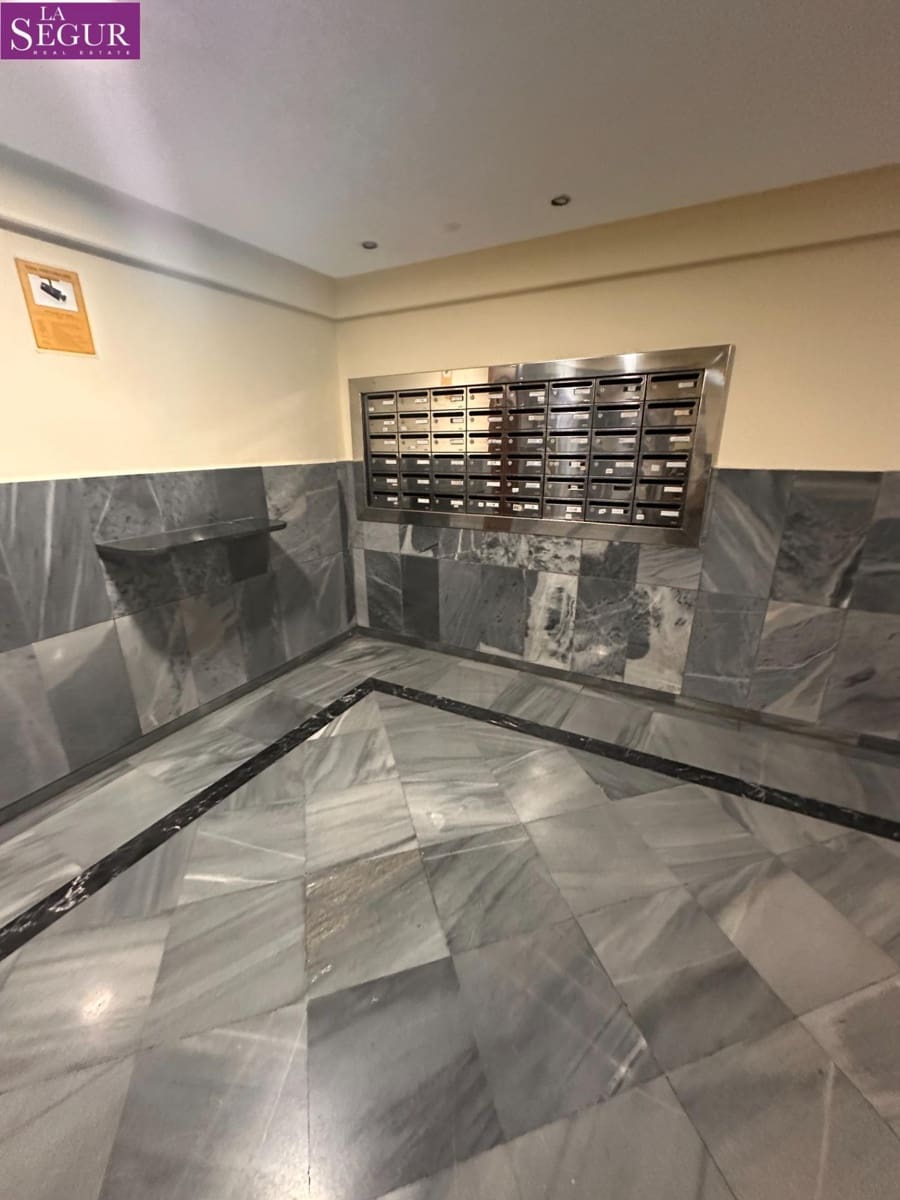 3 slaapkamer Flat te koop in Cadiz stad - € 430.000 (Ref: 9670583)