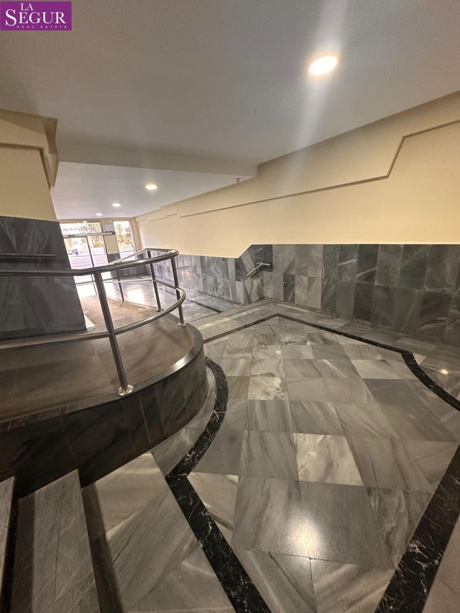 3 slaapkamer Flat te koop in Cadiz stad - € 430.000 (Ref: 9670583)