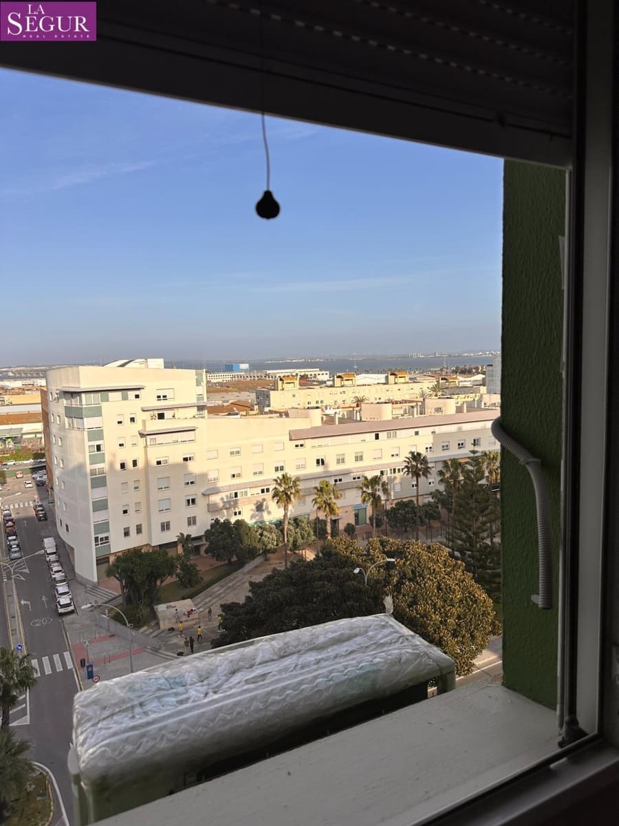 3 slaapkamer Flat te koop in Cadiz stad - € 430.000 (Ref: 9670583)