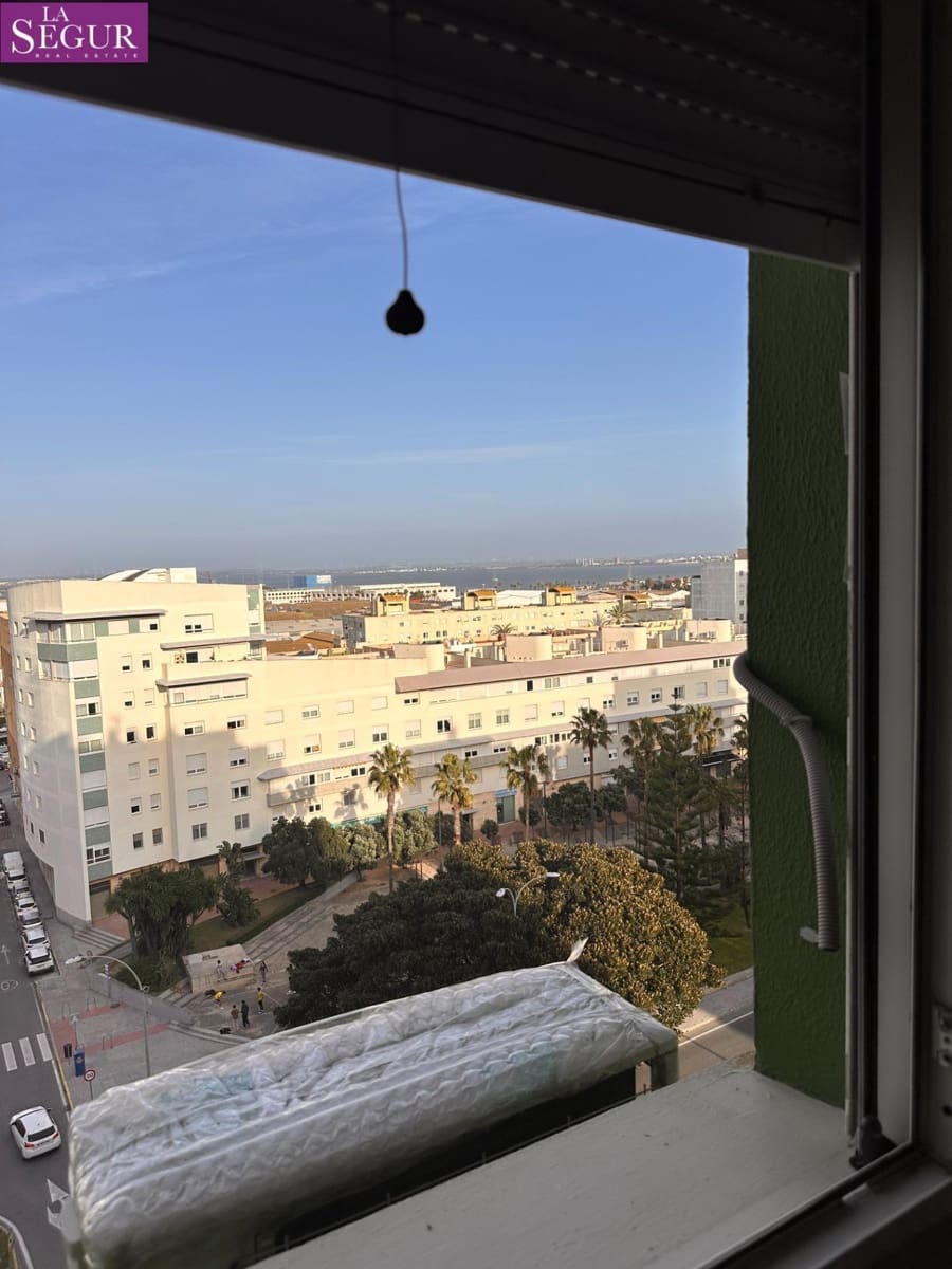 3 slaapkamer Flat te koop in Cadiz stad - € 430.000 (Ref: 9670583)