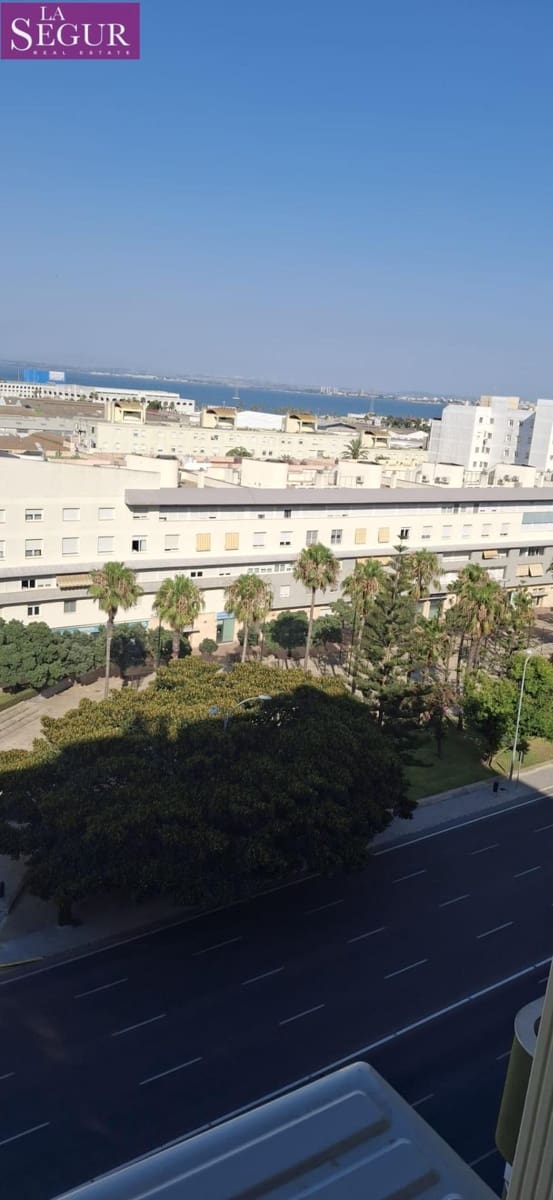3 slaapkamer Flat te koop in Cadiz stad - € 399.999 (Ref: 9670583)