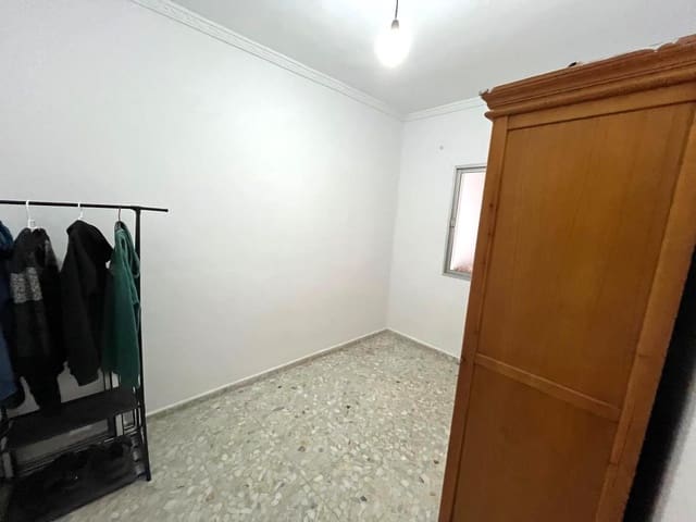 Piso de 3 habitaciones en Barbate en venta - 138.000 € (Ref: 9674145)