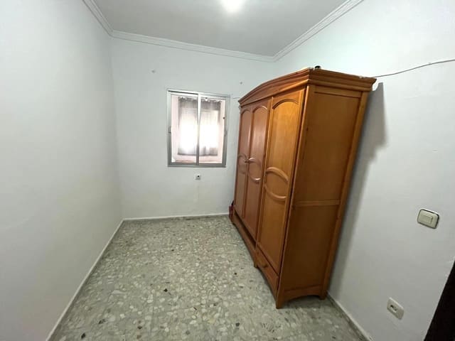 Piso de 3 habitaciones en Barbate en venta - 138.000 € (Ref: 9674145)