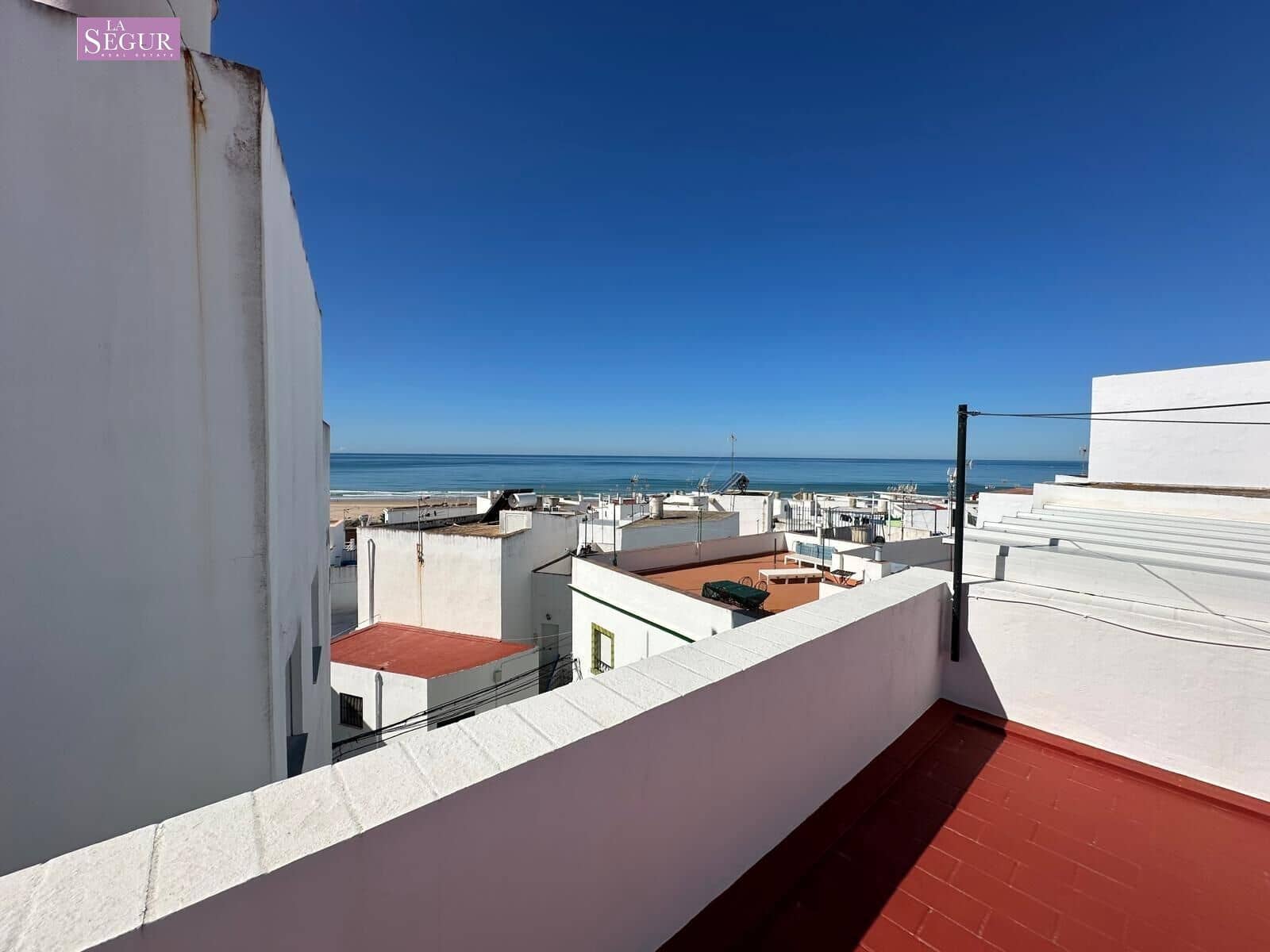 3 bedroom Flat for sale in Conil de la Frontera - € 270,000 (Ref: 9677417)