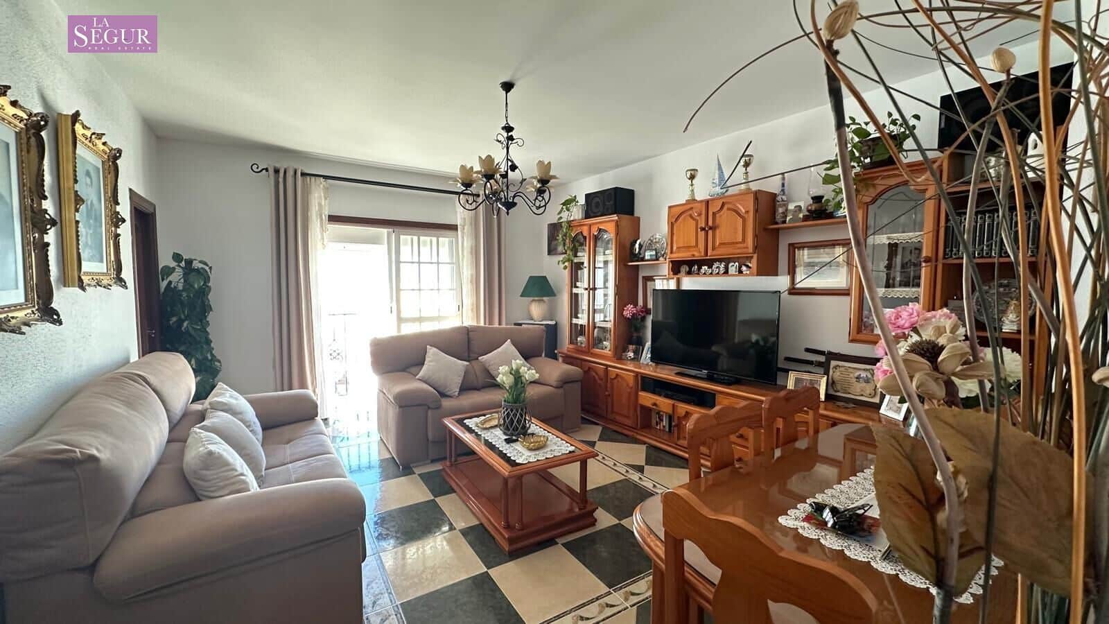 3 bedroom Flat for sale in Conil de la Frontera - € 270,000 (Ref: 9677417)