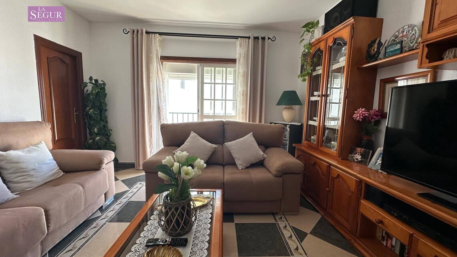 3 bedroom Flat for sale in Conil de la Frontera - € 270,000 (Ref: 9677417)
