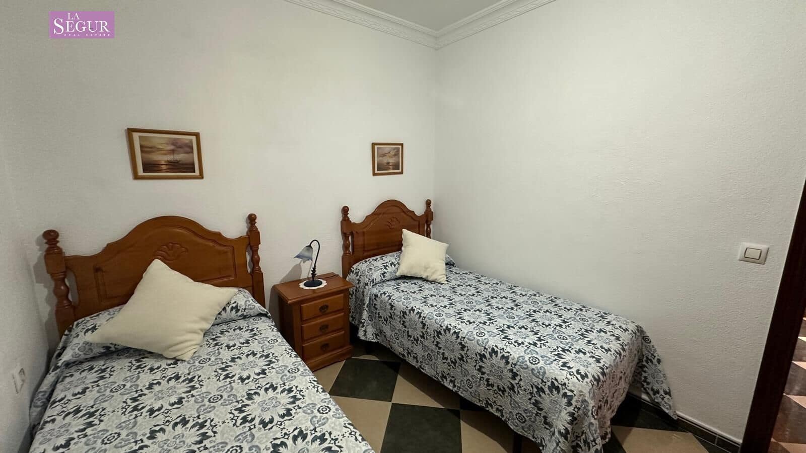 3 bedroom Flat for sale in Conil de la Frontera - € 270,000 (Ref: 9677417)