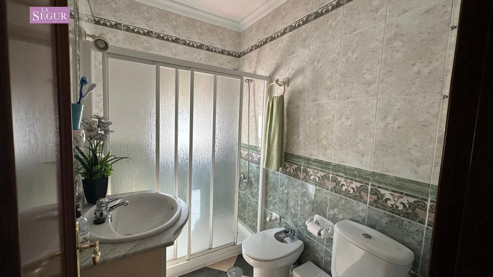 3 bedroom Flat for sale in Conil de la Frontera - € 270,000 (Ref: 9677417)