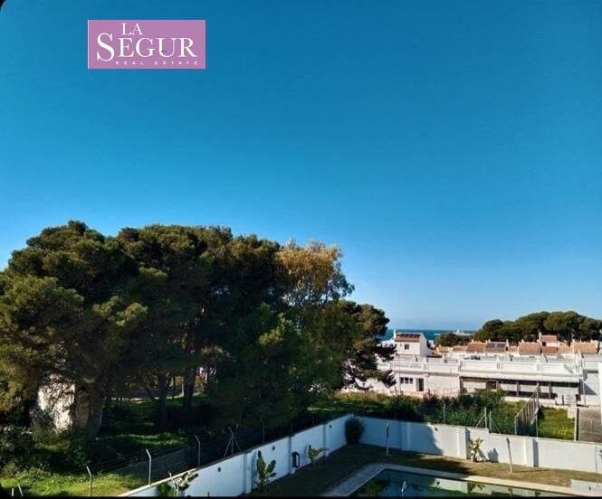 Piso de 2 habitaciones en Conil de la Frontera en venta con piscina garaje - 470.000 € (Ref: 9695272)