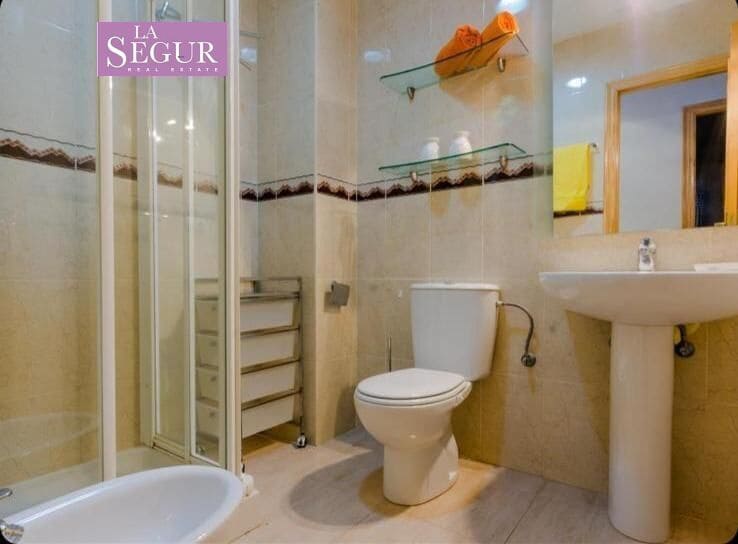 Piso de 2 habitaciones en Conil de la Frontera en venta con piscina garaje - 470.000 € (Ref: 9695272)