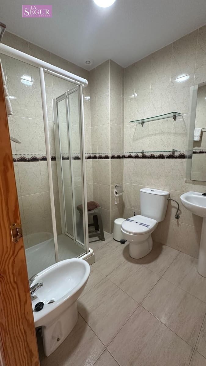 Piso de 2 habitaciones en Conil de la Frontera en venta con piscina garaje - 470.000 € (Ref: 9695272)