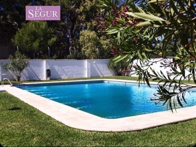 Piso de 2 habitaciones en Conil de la Frontera en venta con piscina garaje - 470.000 € (Ref: 9695272)