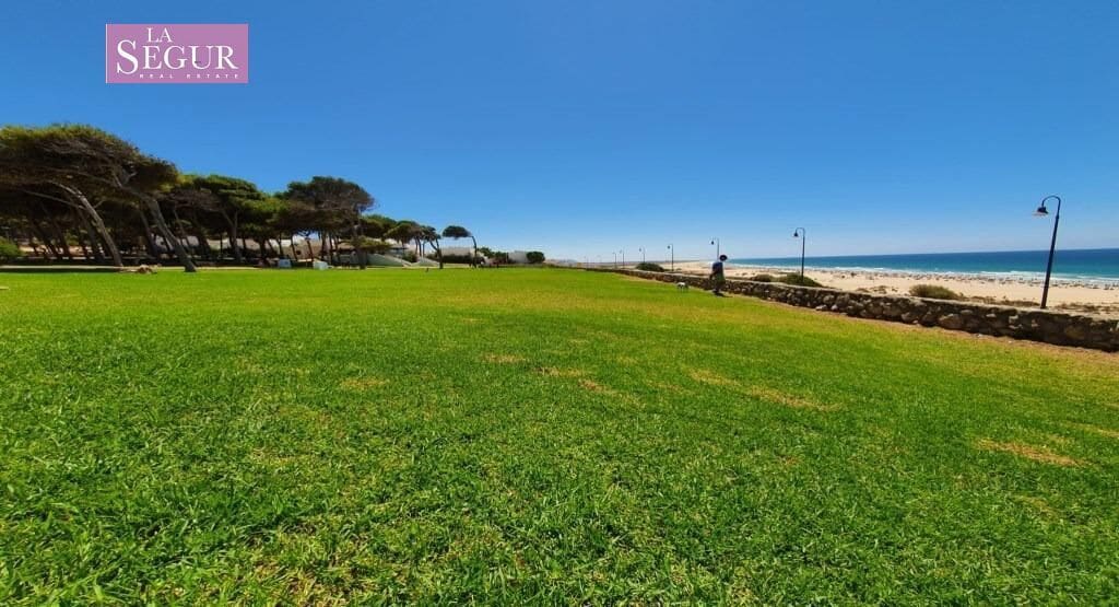 Piso de 2 habitaciones en Conil de la Frontera en venta con piscina garaje - 470.000 € (Ref: 9695272)