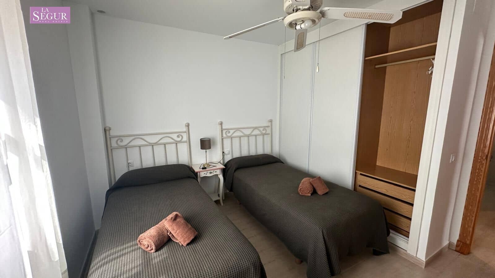 Piso de 2 habitaciones en Conil de la Frontera en venta con piscina garaje - 470.000 € (Ref: 9695272)