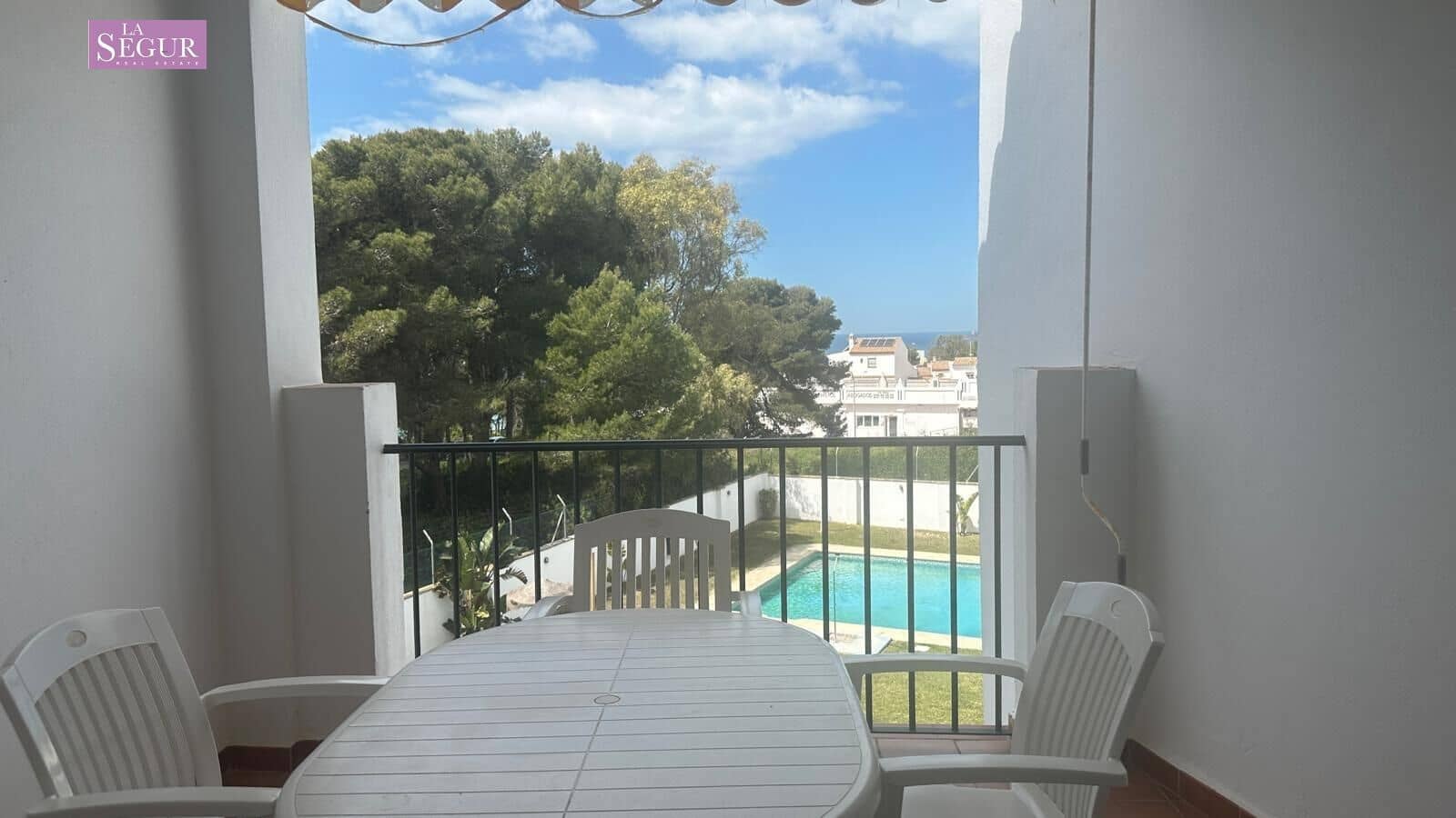 Piso de 2 habitaciones en Conil de la Frontera en venta con piscina garaje - 470.000 € (Ref: 9695272)