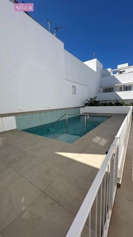 2 bedroom Apartment for sale in Conil de la Frontera with pool garage - € 385,000 (Ref: 9698792)