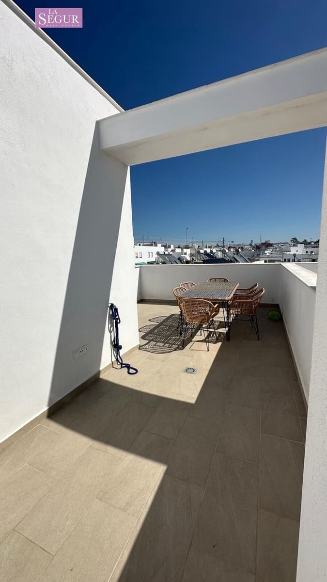 2 bedroom Apartment for sale in Conil de la Frontera with pool garage - € 385,000 (Ref: 9698792)