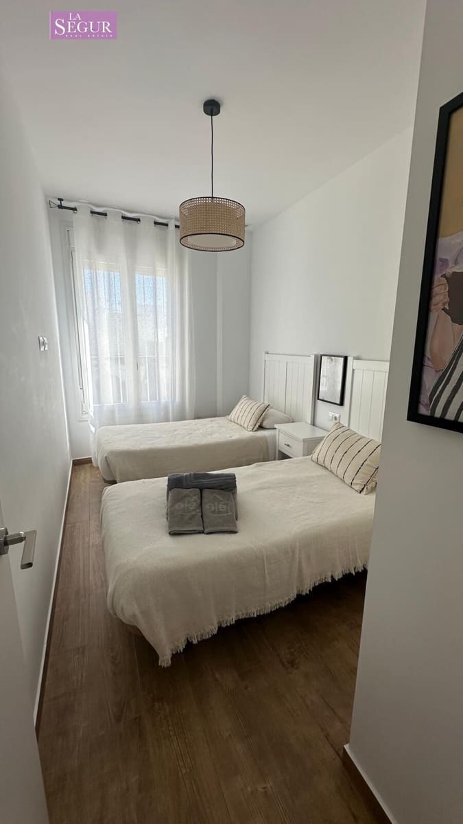 2 bedroom Apartment for sale in Conil de la Frontera with pool garage - € 385,000 (Ref: 9698792)