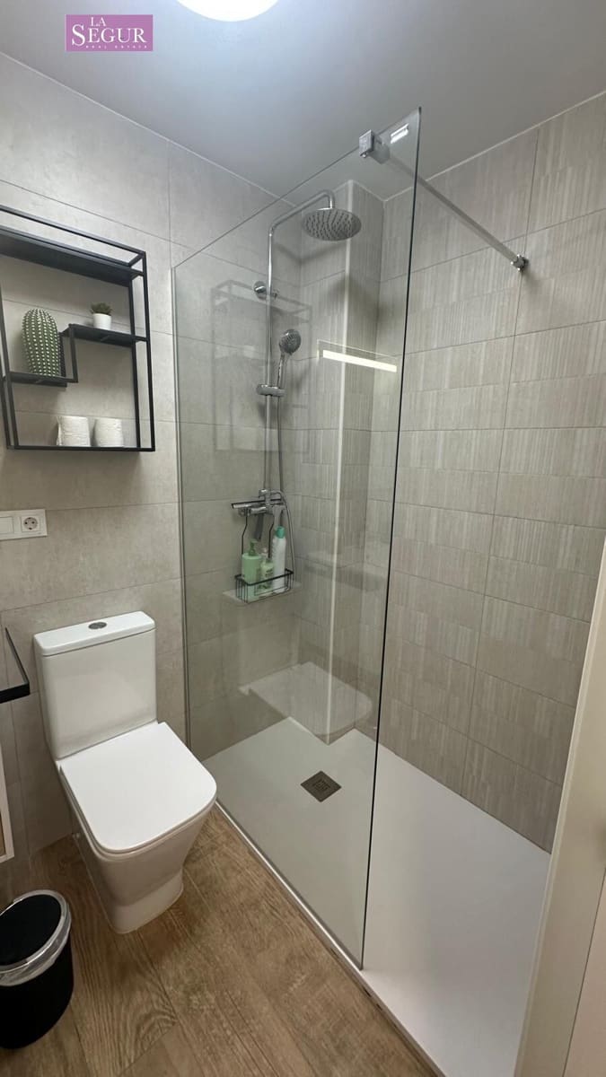 2 bedroom Apartment for sale in Conil de la Frontera with pool garage - € 385,000 (Ref: 9698792)