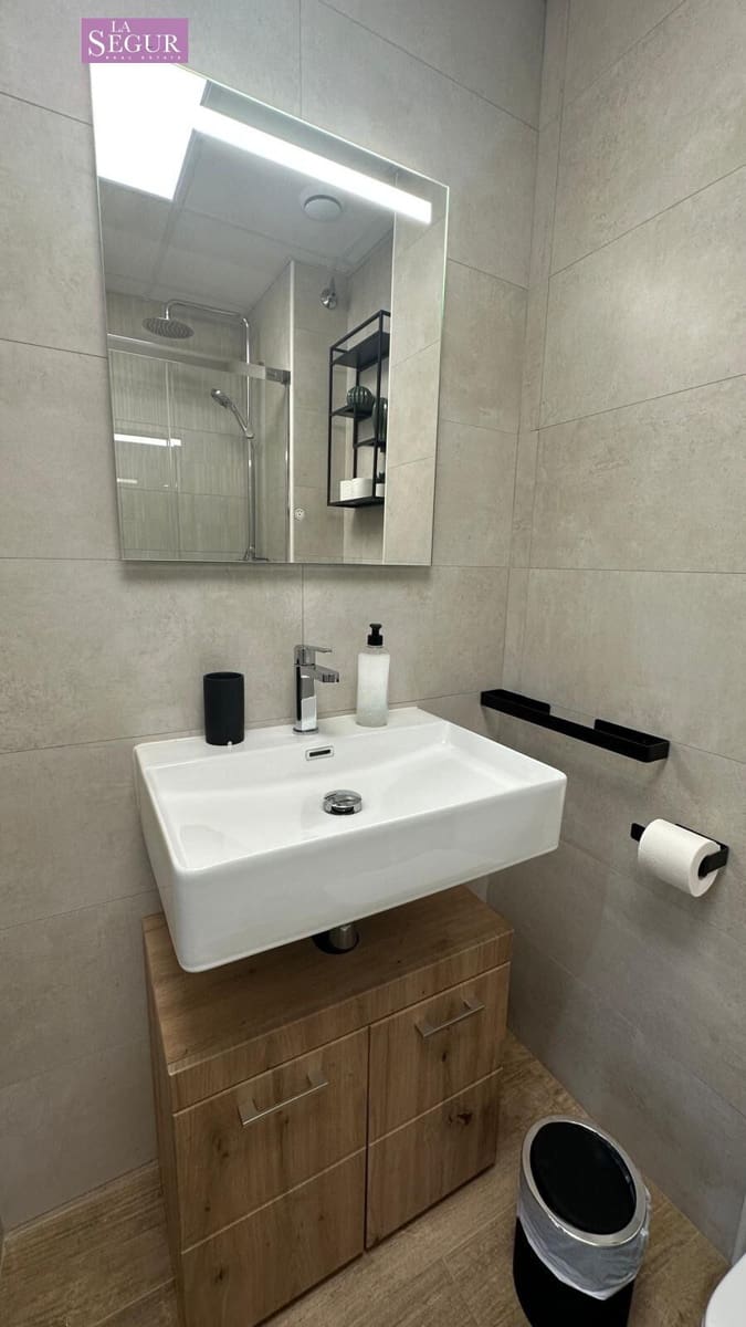 2 bedroom Apartment for sale in Conil de la Frontera with pool garage - € 385,000 (Ref: 9698792)