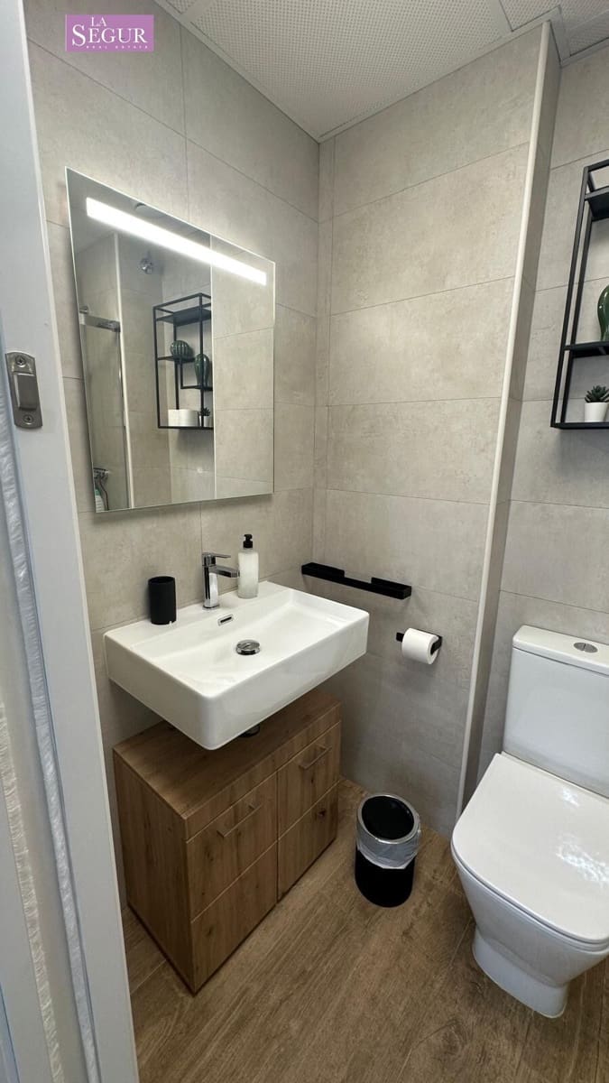 2 bedroom Apartment for sale in Conil de la Frontera with pool garage - € 385,000 (Ref: 9698792)