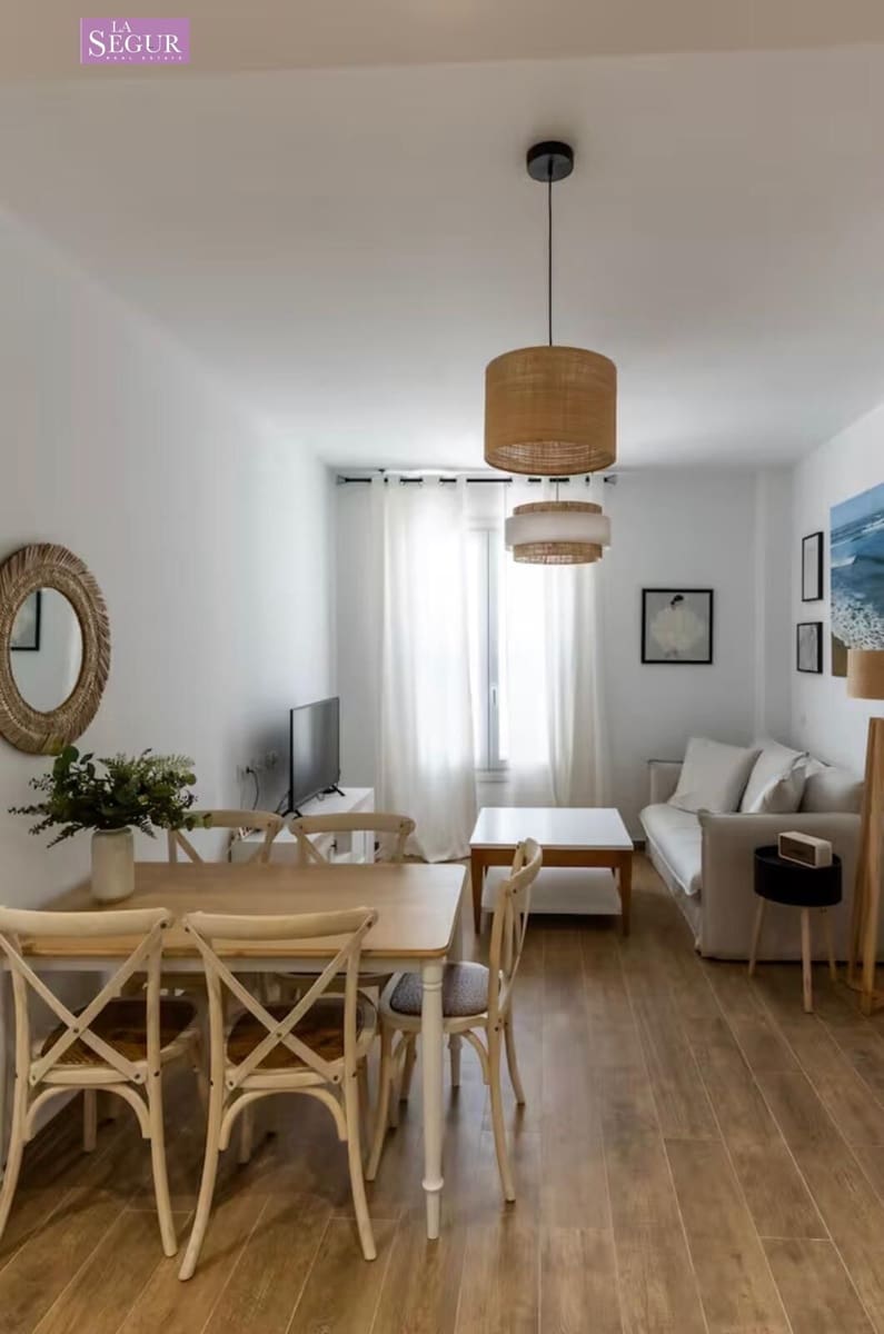 2 bedroom Apartment for sale in Conil de la Frontera with pool garage - € 385,000 (Ref: 9698792)