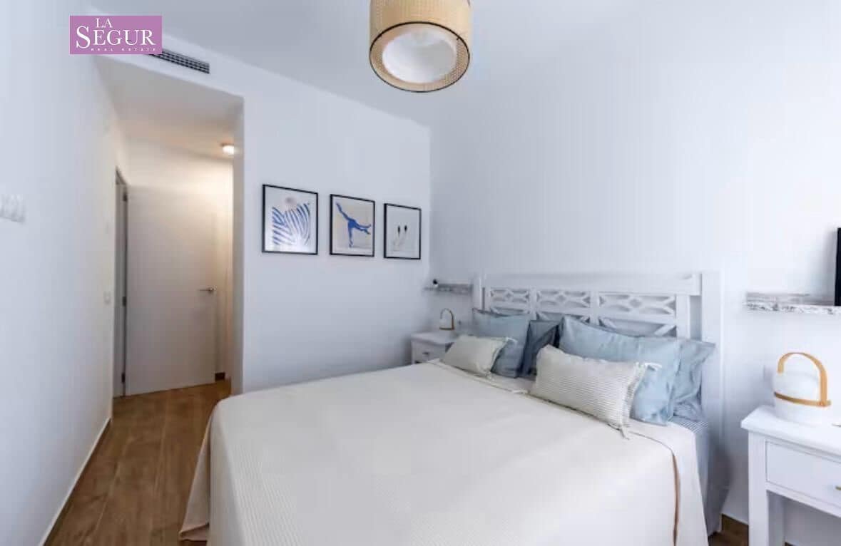 2 bedroom Apartment for sale in Conil de la Frontera with pool garage - € 385,000 (Ref: 9698792)