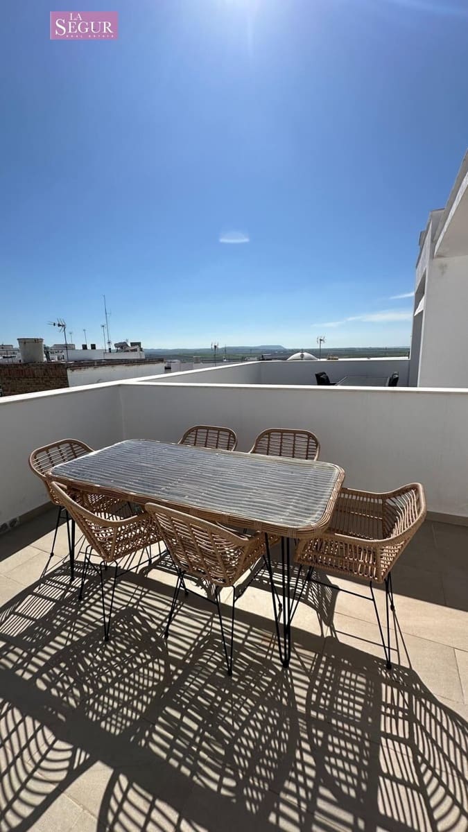 2 bedroom Apartment for sale in Conil de la Frontera with pool garage - € 385,000 (Ref: 9698792)