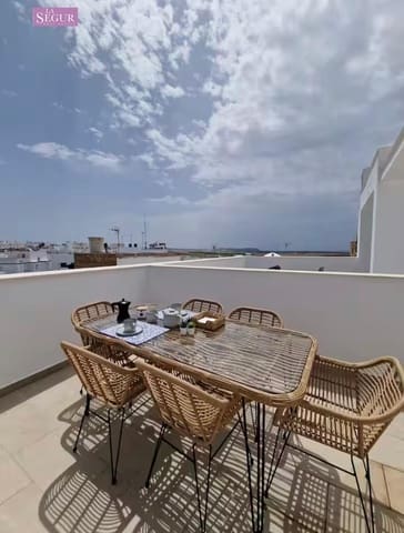 2 bedroom Apartment for sale in Conil de la Frontera with pool garage - € 385,000 (Ref: 9698792)
