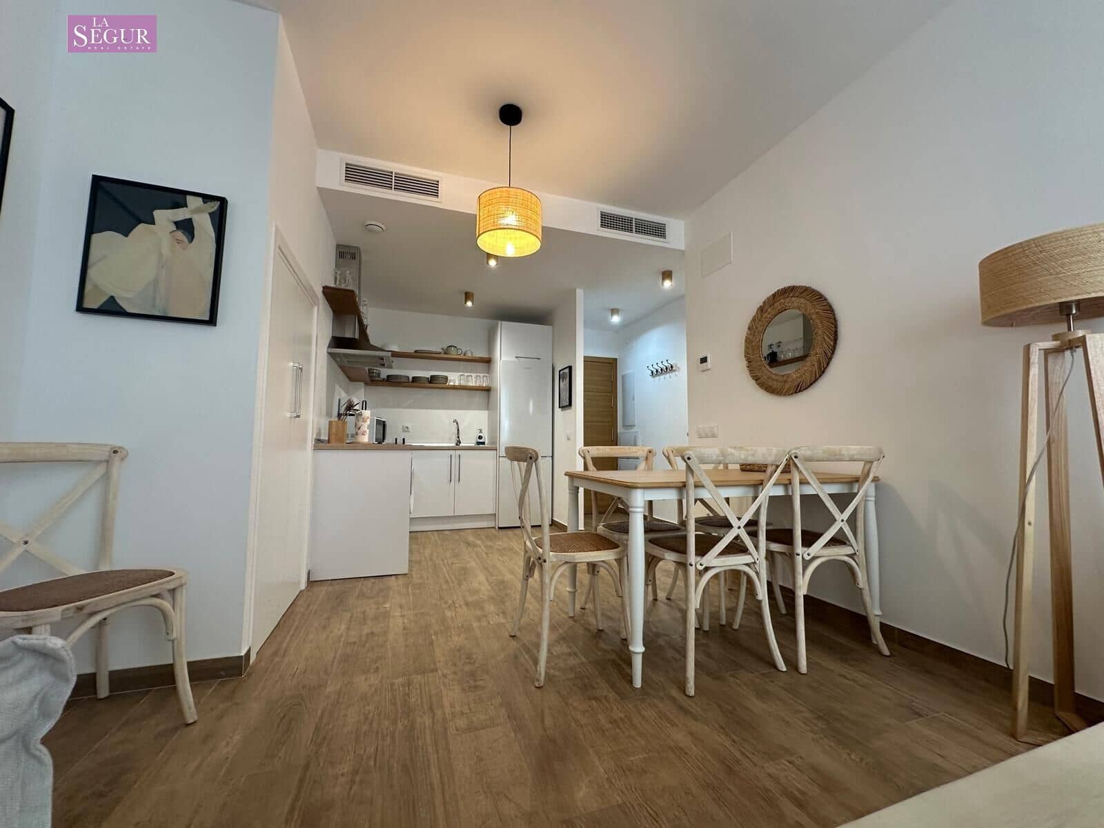 2 bedroom Apartment for sale in Conil de la Frontera with pool garage - € 385,000 (Ref: 9698792)